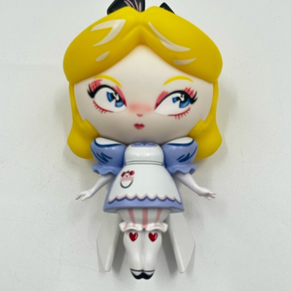 Other - Alice in Wonderland Cartoon Figure